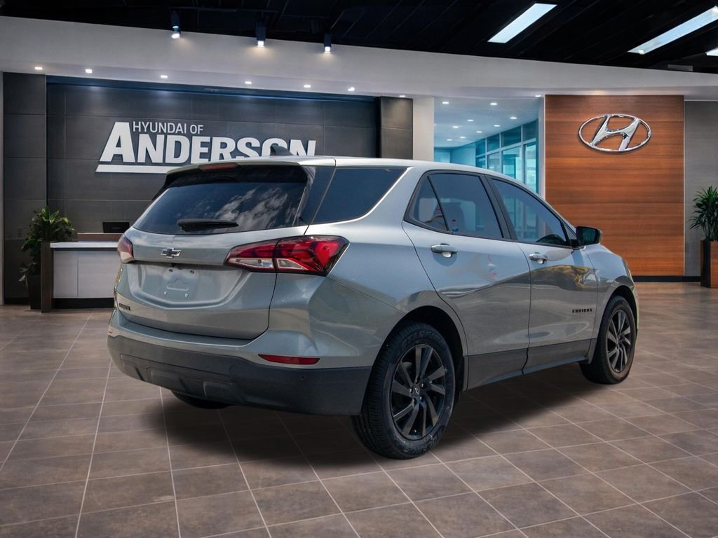 2024 Chevrolet Equinox LS - Photo 13