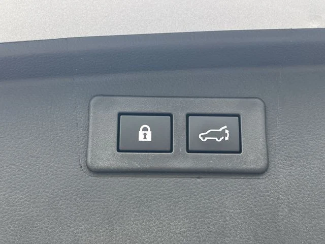 Used 2025 Silver Subaru Wilderness image 38
