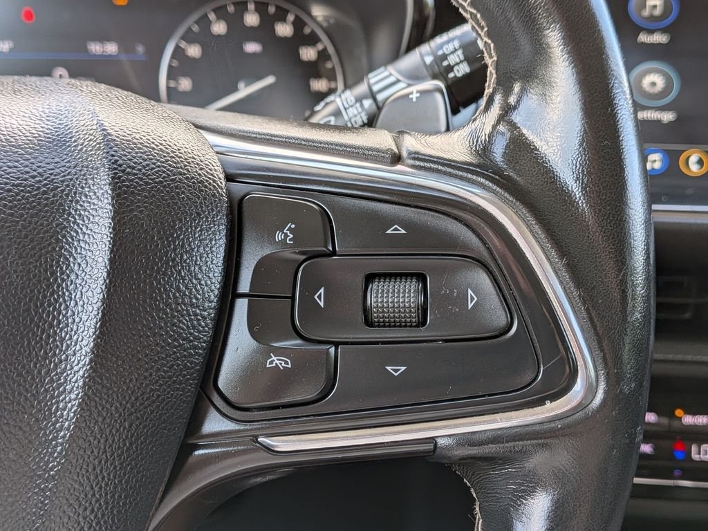 Used 2023 Gray Buick Preferred image 22
