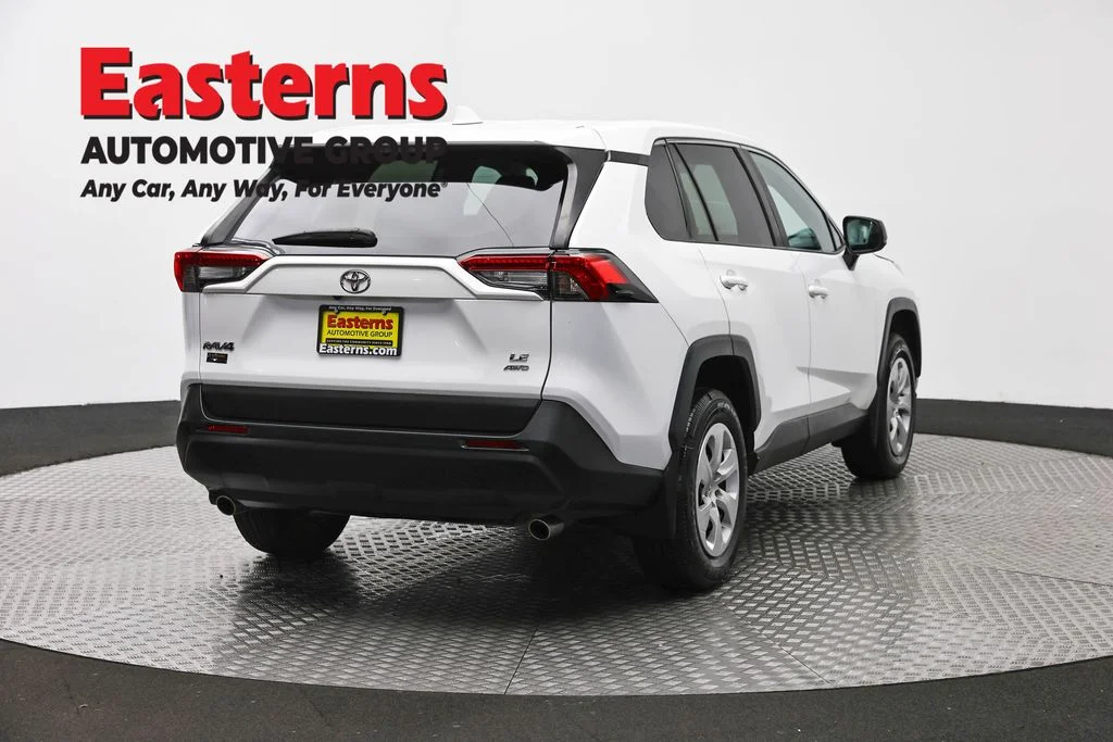 Used 2023 White Toyota LE image 5