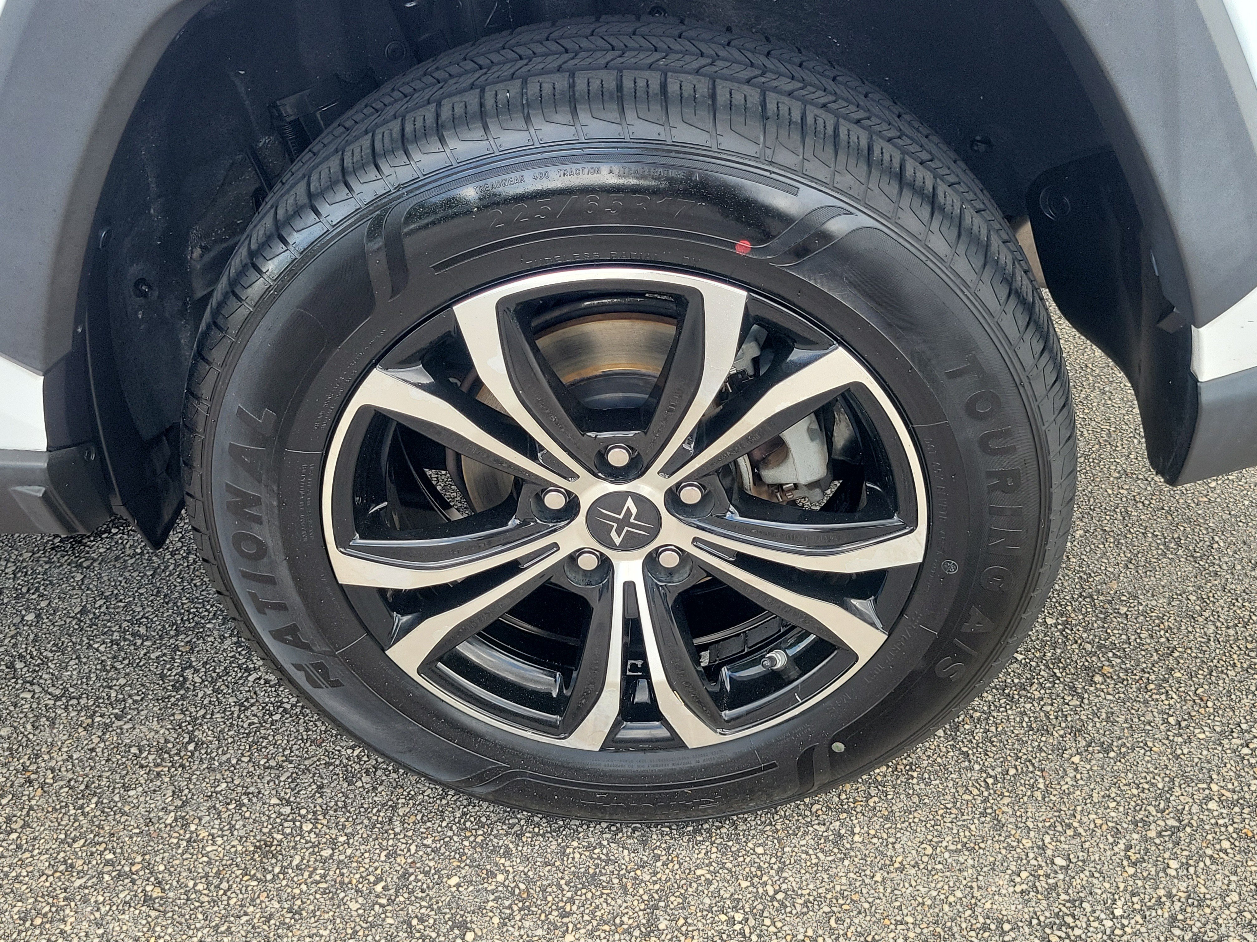 Used 2020 Super White Toyota LE image 9