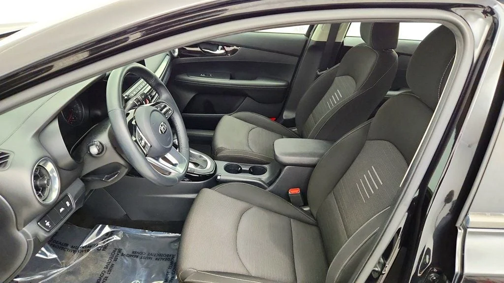Used 2019 Aurora Black Kia S IVT image 20