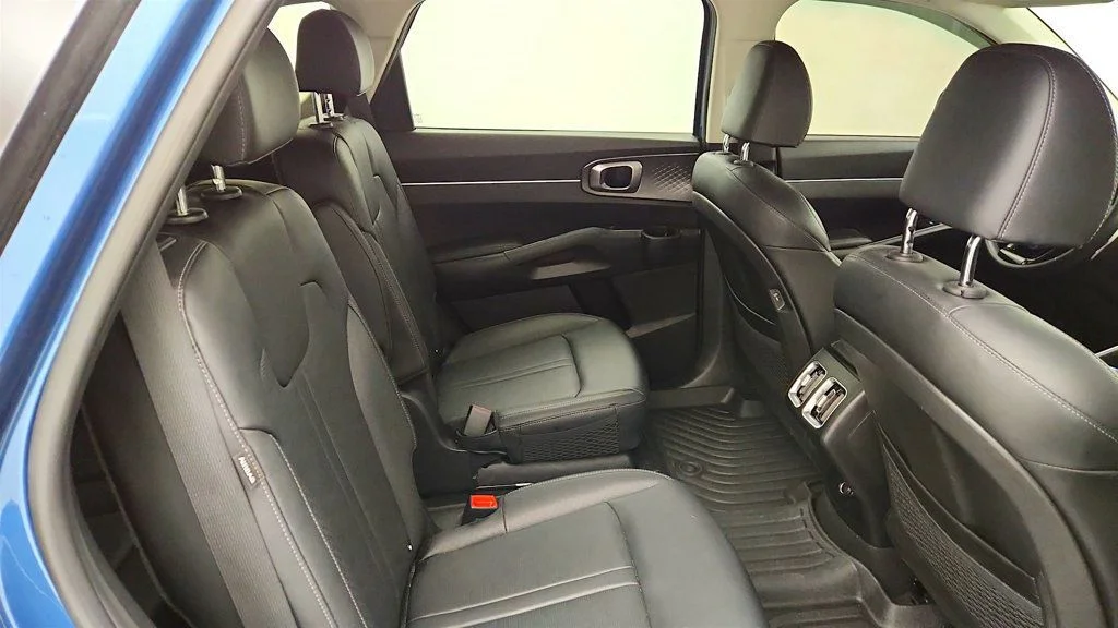 Used 2025 Mineral Blue Kia EX AWD image 23