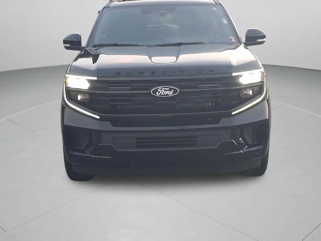 New 2027 Agate Black Metallic Ford Platinum image 70