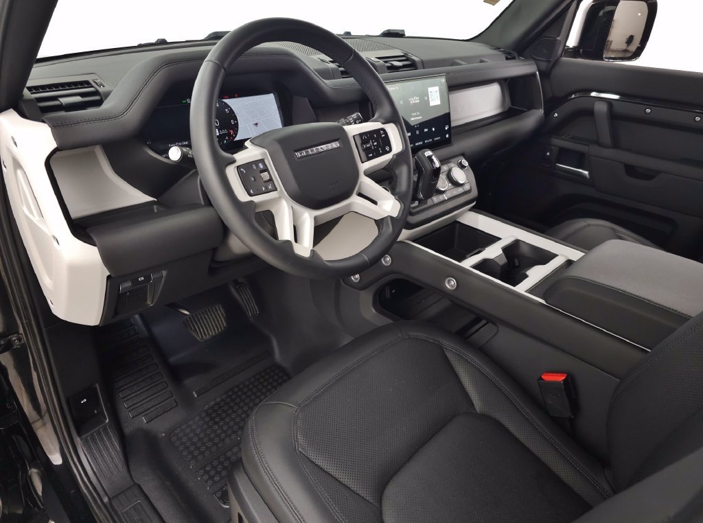 Certified Used 2025 Black Land Rover S image 14