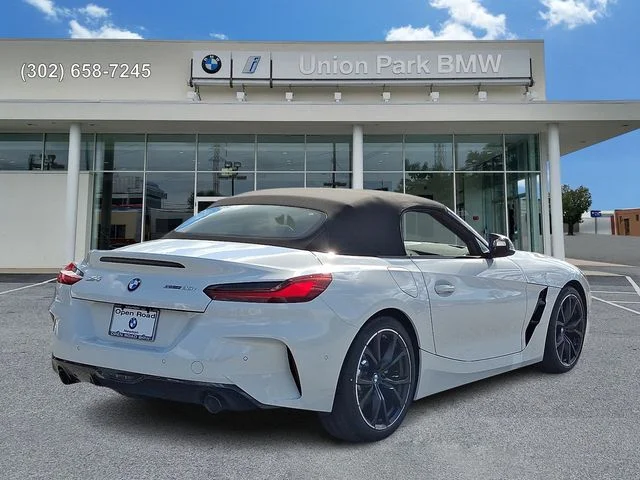 New 2026 Alpine White BMW sDrive30i image 4