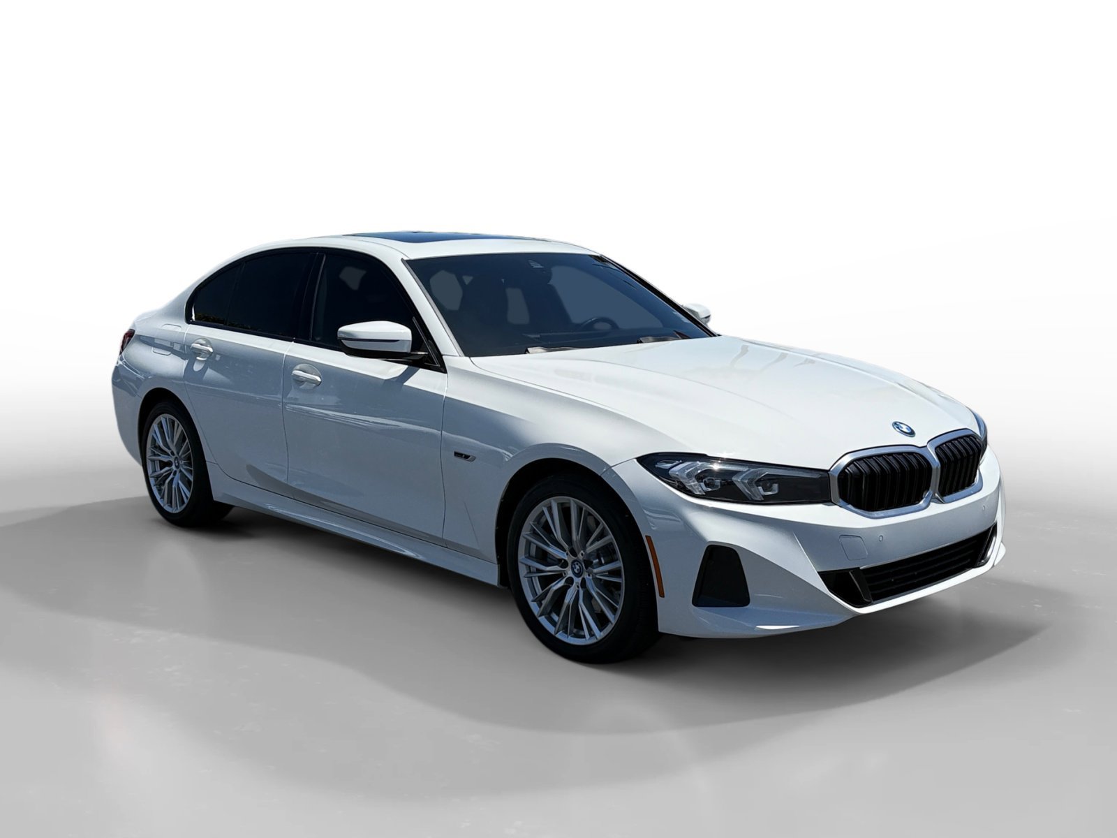 Used 2023 Alpine White BMW 330e iPerformance image 7
