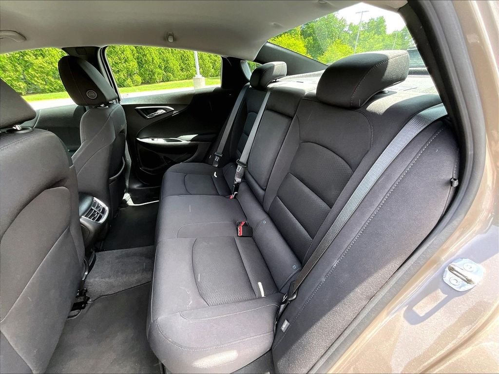 Used 2023 Gray Chevrolet LT image 15