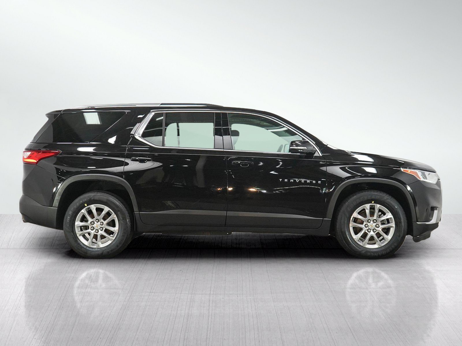 Used 2018 Mosaic Black Metallic Chevrolet Cloth w/1LT image 6