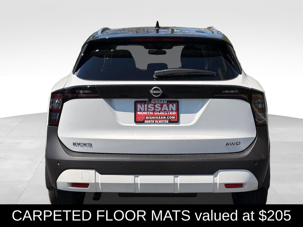 New 2026 Aspen White TriCoat / Super Black Two-tone Nissan SV image 10