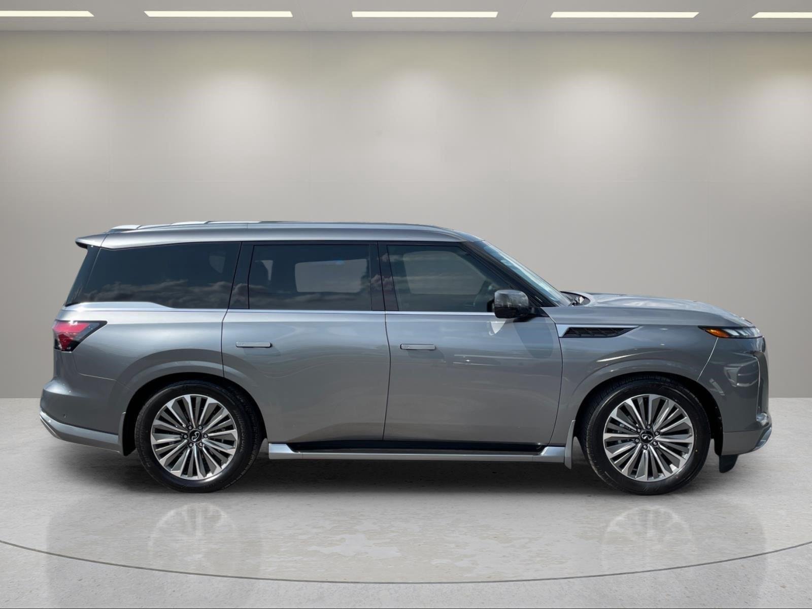 New 2027 DYNAMIC METAL INFINITI Luxe 4WD image 9