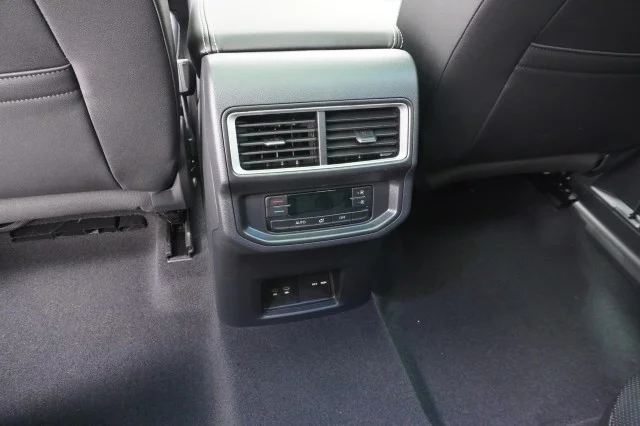 New 2026 Avocado Green Pearl Volkswagen 2.0T SE w/Technology image 23