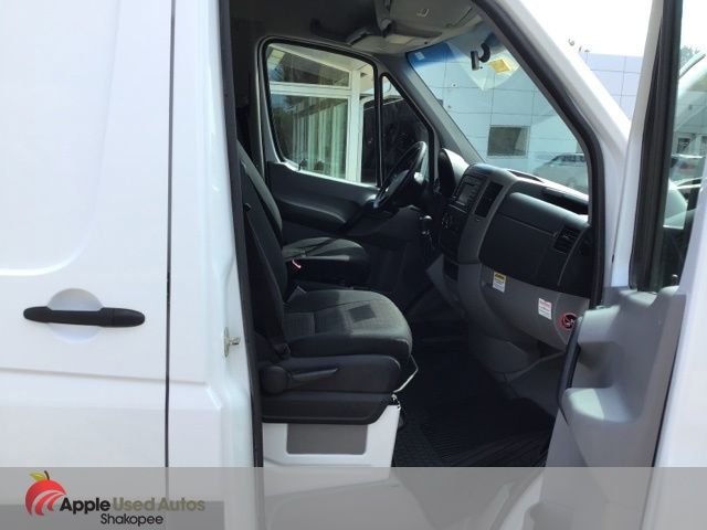 Used 2014 White Freightliner High Roof image 14