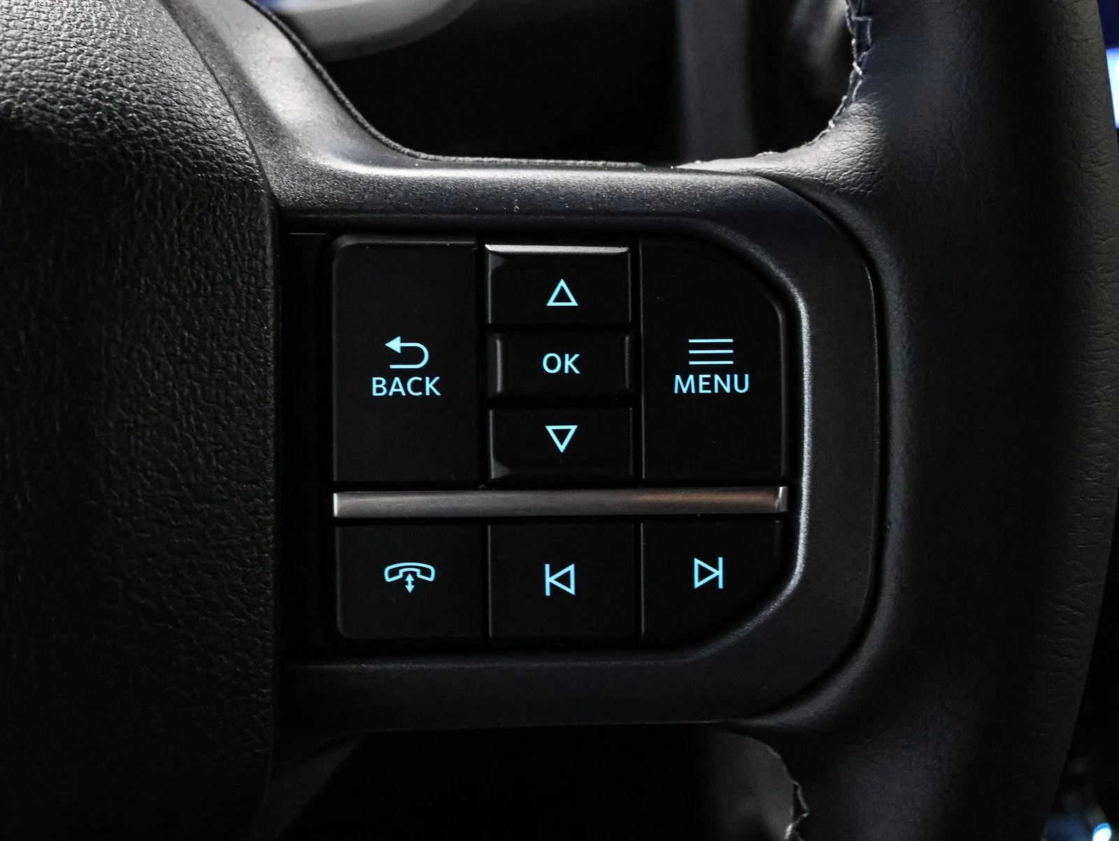 New 2026 Antimatter Blue Metallic Ford XLT image 35
