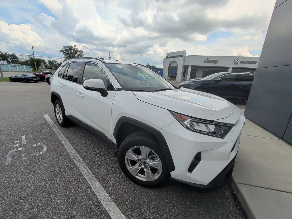 Used 2021 White Toyota XLE image 2