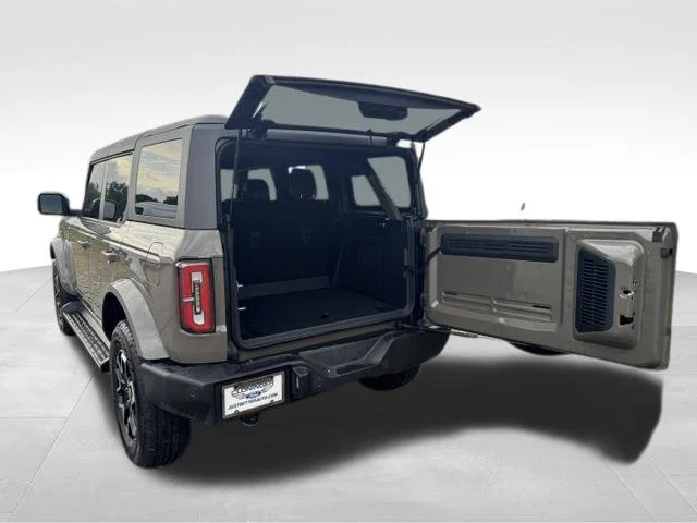 Used 2025 Gray Ford Outer Banks image 7