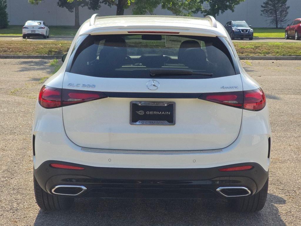 New 2026 Polar White Mercedes-Benz GLC 300 image 16