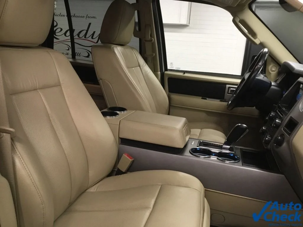 Used 2017 White Ford Limited image 38