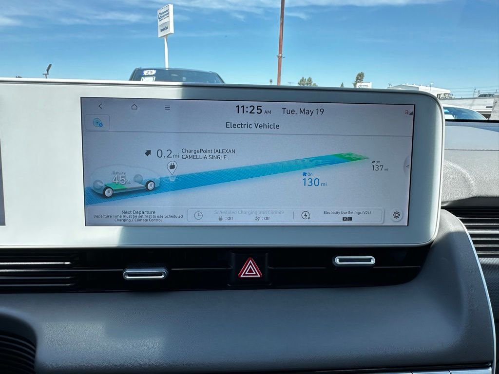 Used 2024 Cyber Gray Hyundai SEL image 25