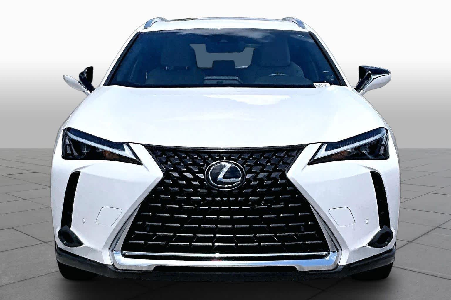 Used 2024 Eminent White Pearl Lexus Premium image 4