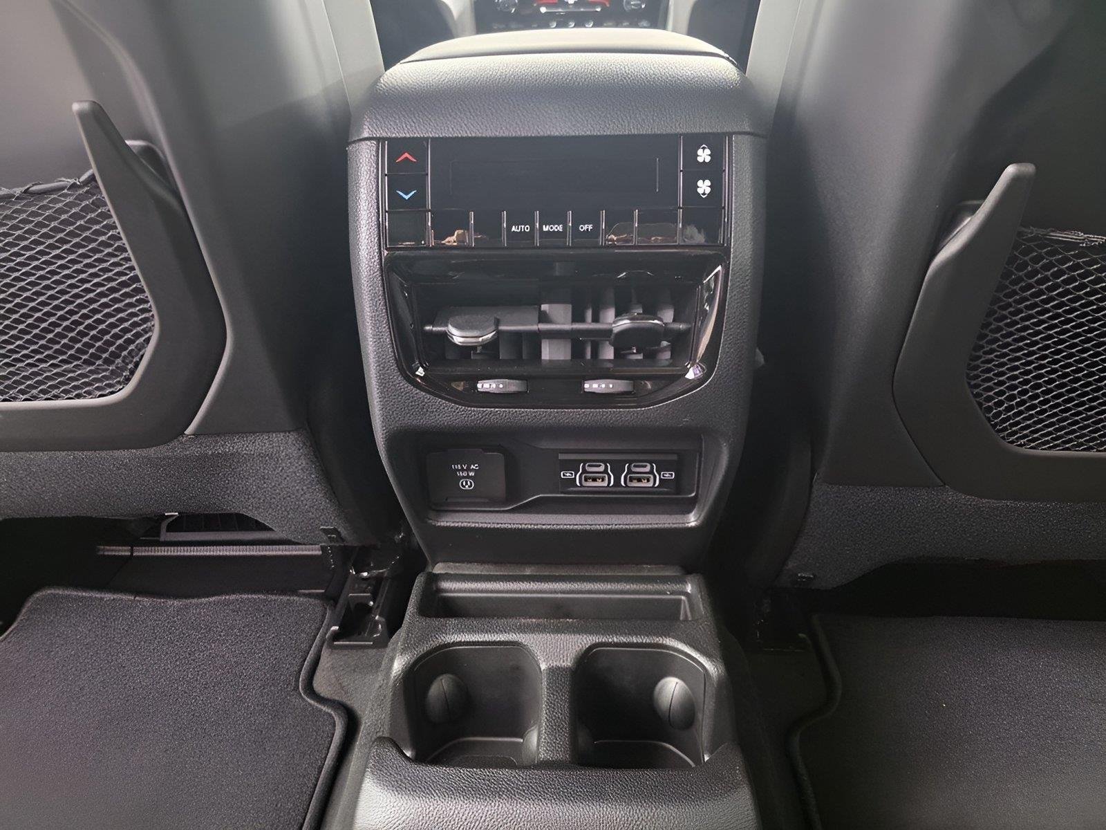 2025 Jeep Grand Cherokee L Laredo - Photo 18