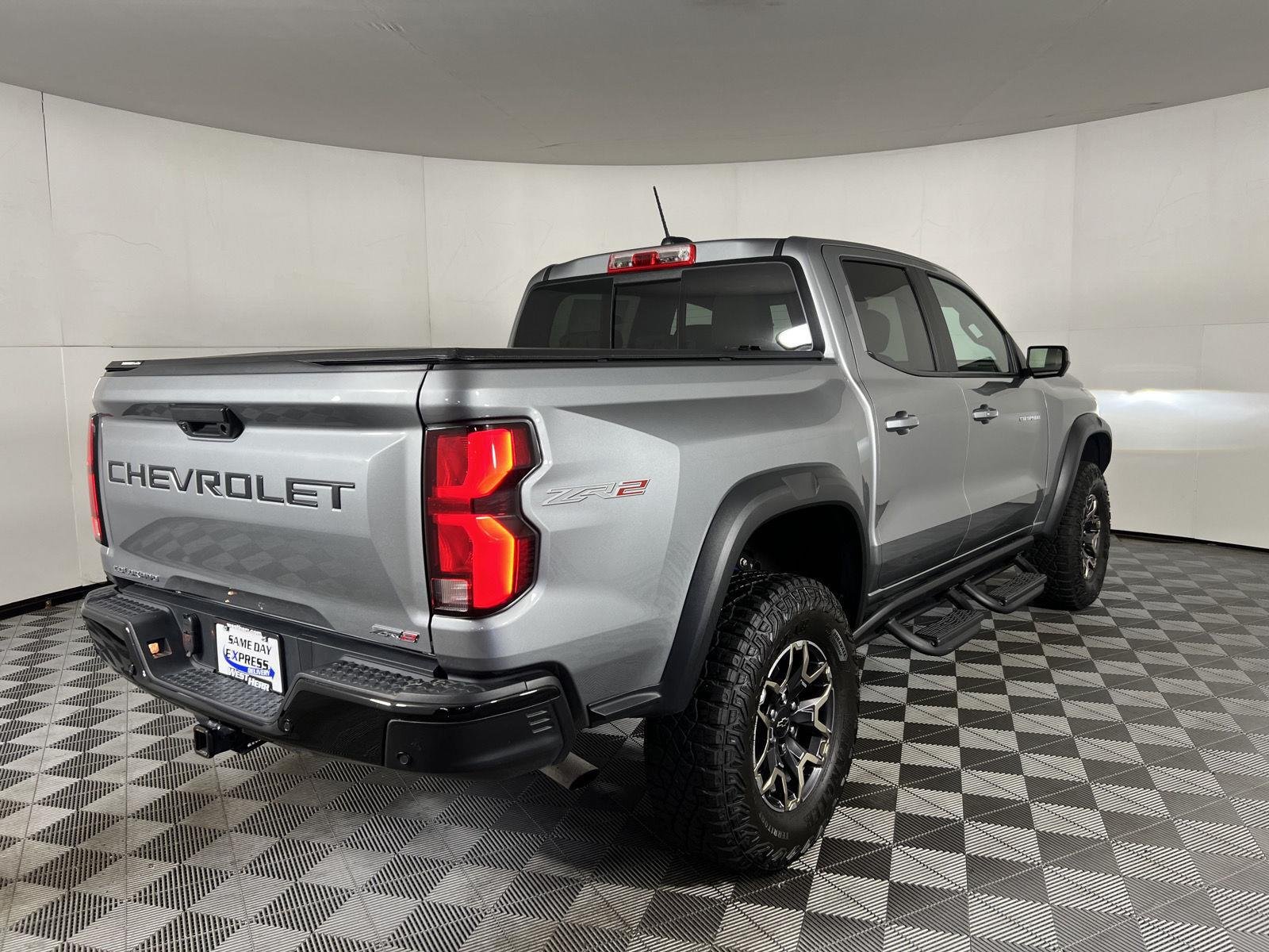 Used 2024 Sterling Gray Metallic Chevrolet ZR2 image 29