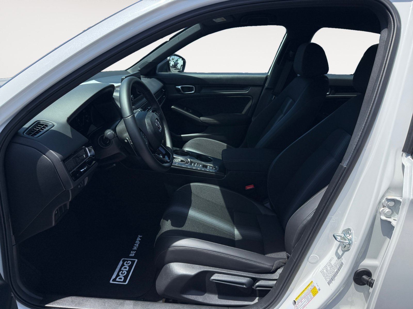 Certified Used 2026 Platinum White Pearl Honda Sport image 10