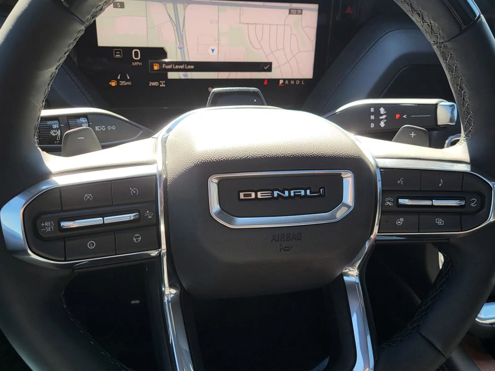 2026 GMC Yukon XL Denali - Photo 14