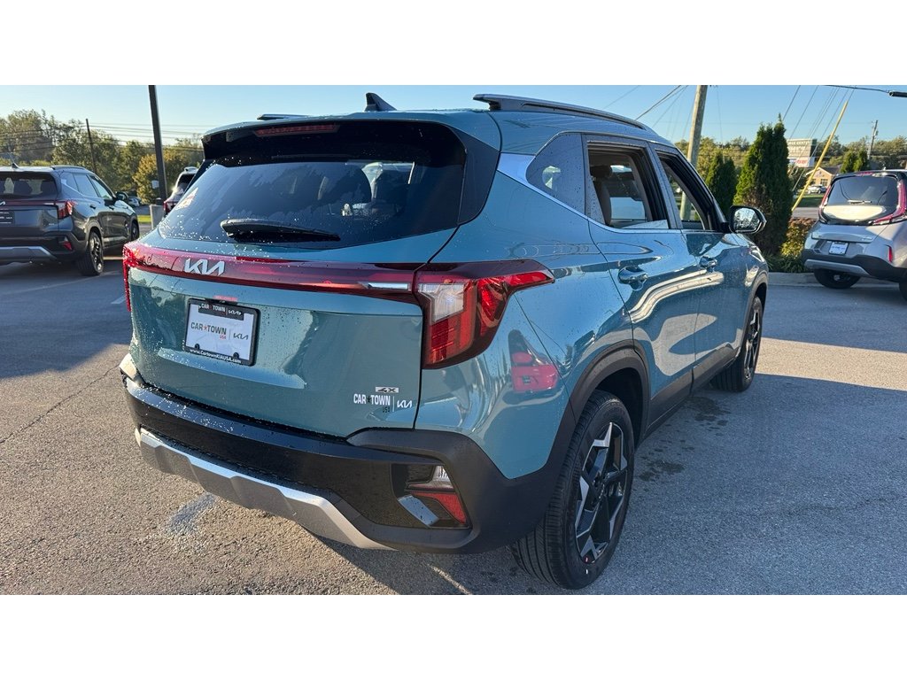 2026 Kia Seltos EX photo 2