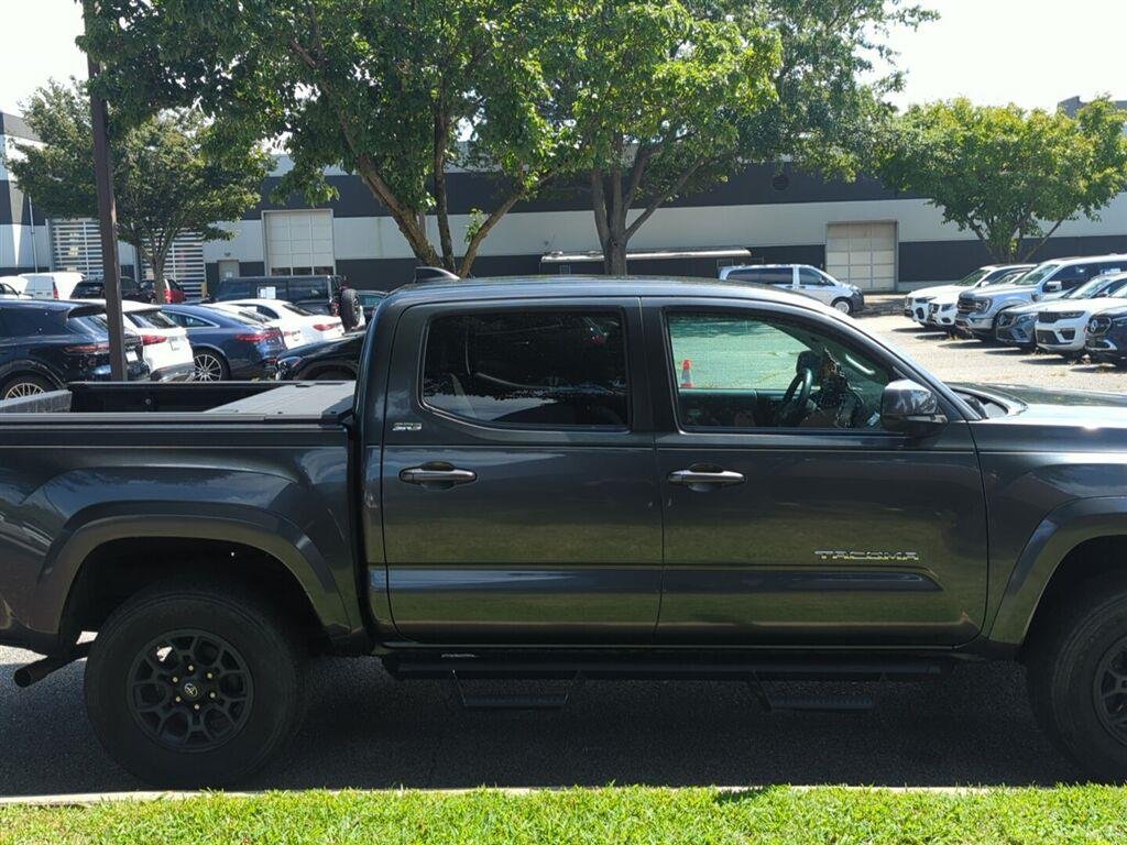 Used 2020 Magnetic Gray Metallic Toyota SR5 image 2
