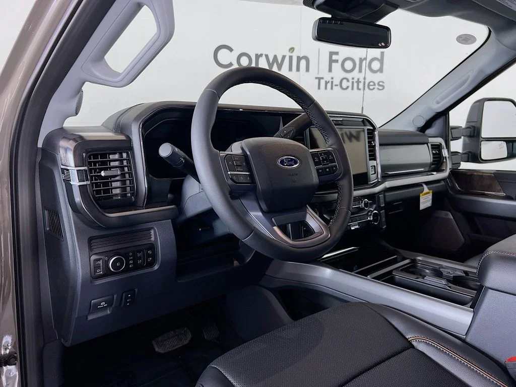 New 2026 Marsh Gray Ford Lariat image 3