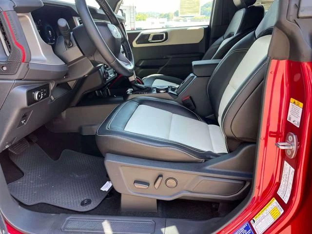 New 2026 Ruby Red Metallic Tinted Clearcoat Ford Outer Banks® image 23
