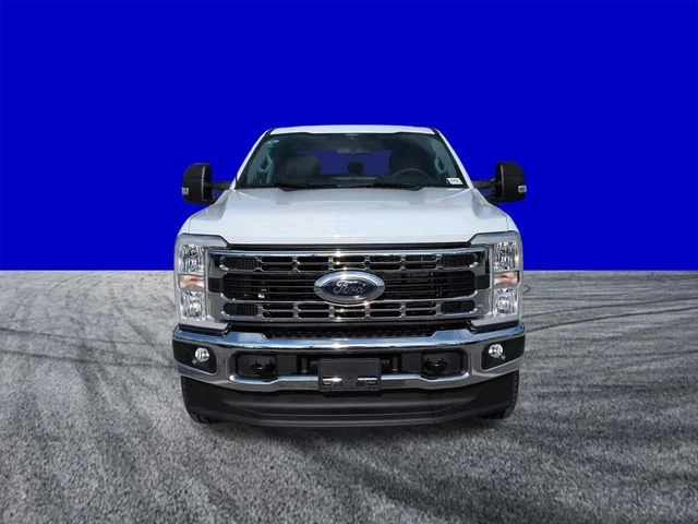 New 2026 Oxford White Ford F-350® XLT image 9