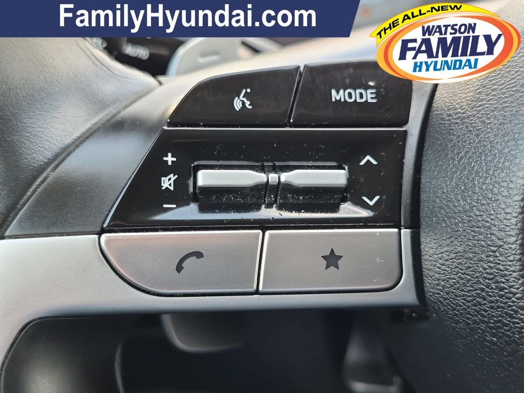 Used 2023 White Hyundai Limited image 16