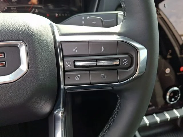 New 2027 Summit White GMC Elevation image 17