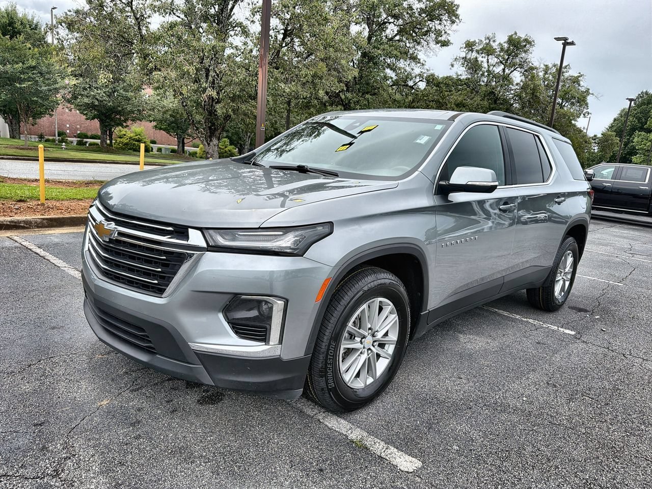 Used 2023 Sterling Gray Metallic Chevrolet LT Cloth image 4