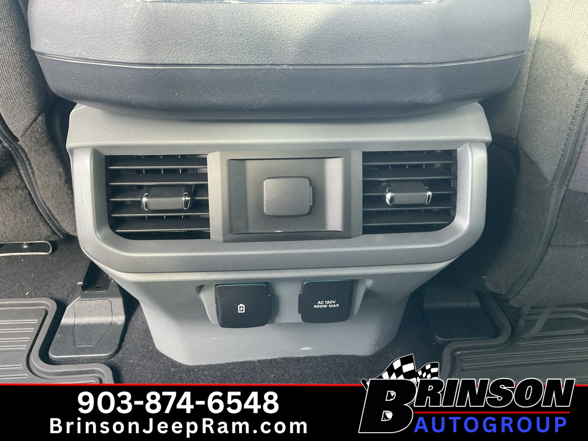 Used 2023 Iconic Silver Metallic Ford XLT image 17