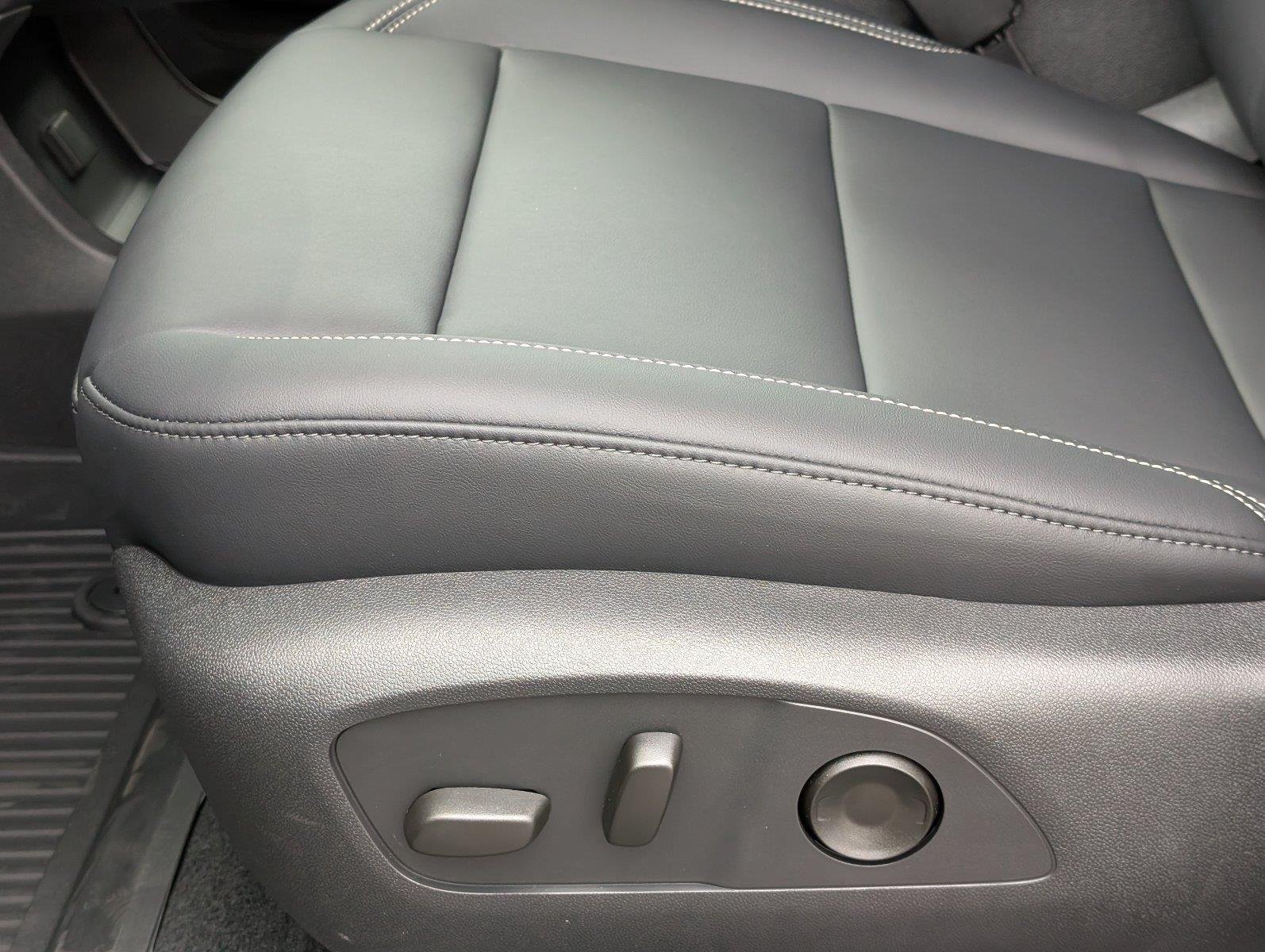 New 2027 Trailstone Green Metallic GMC Elevation image 15