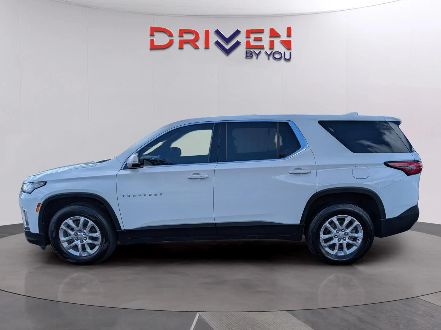 Used 2024 Summit White Chevrolet LS image 2