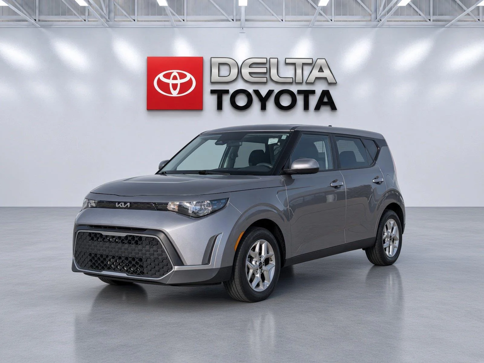 Used 2025 Steel Gray KIA LX FWD image 1