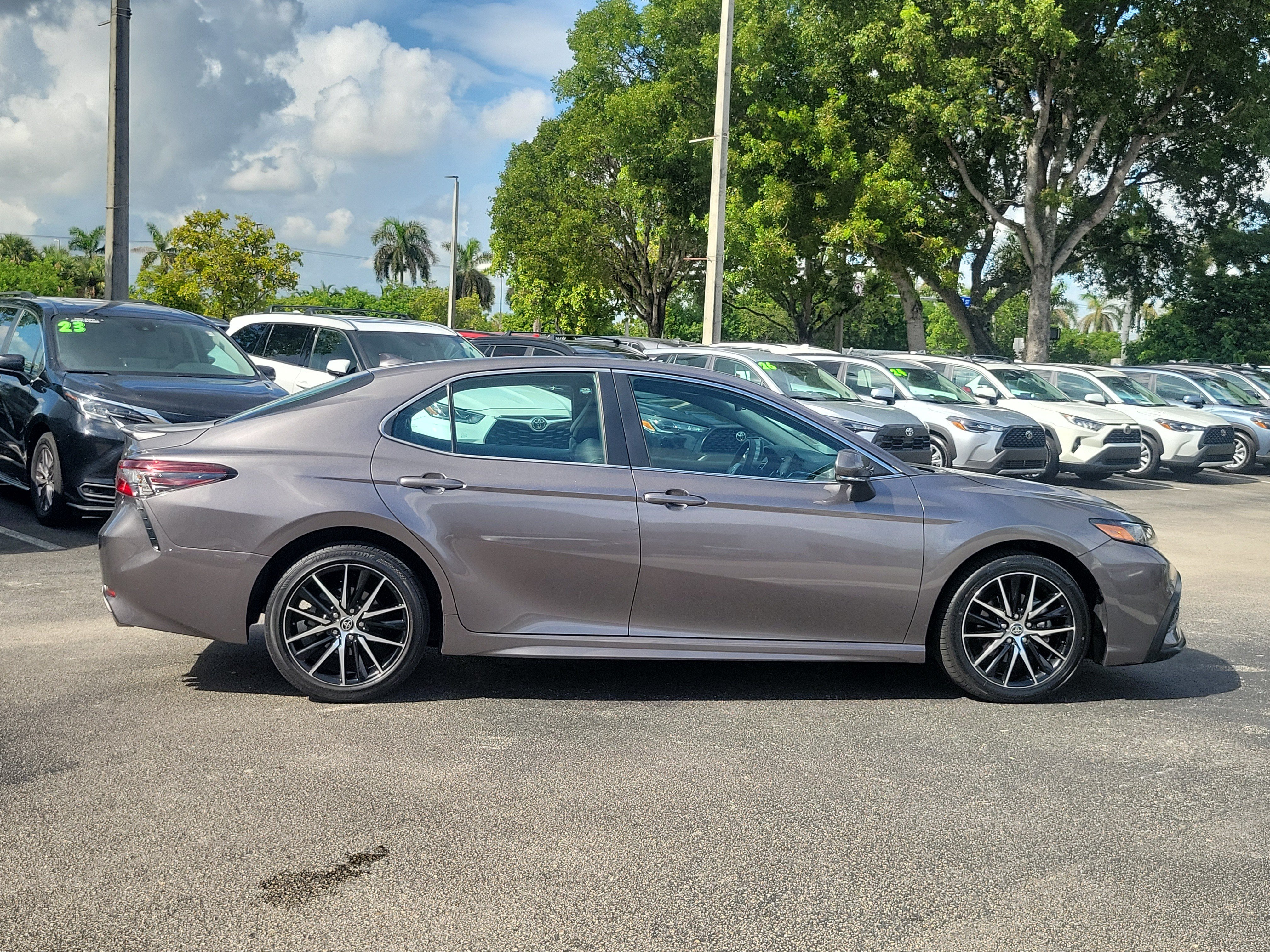 Used 2024 Predawn Gray Mica Toyota SE image 4