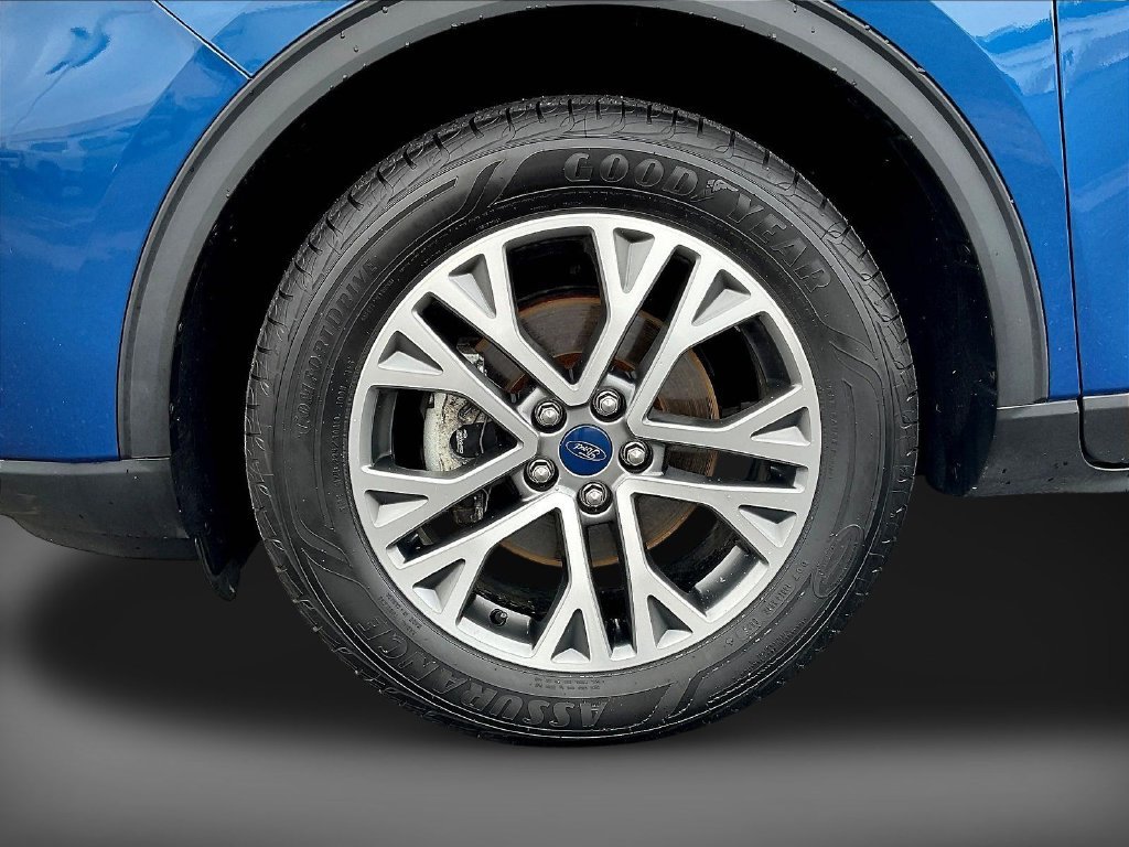 Used 2022 Blue Ford SEL image 38