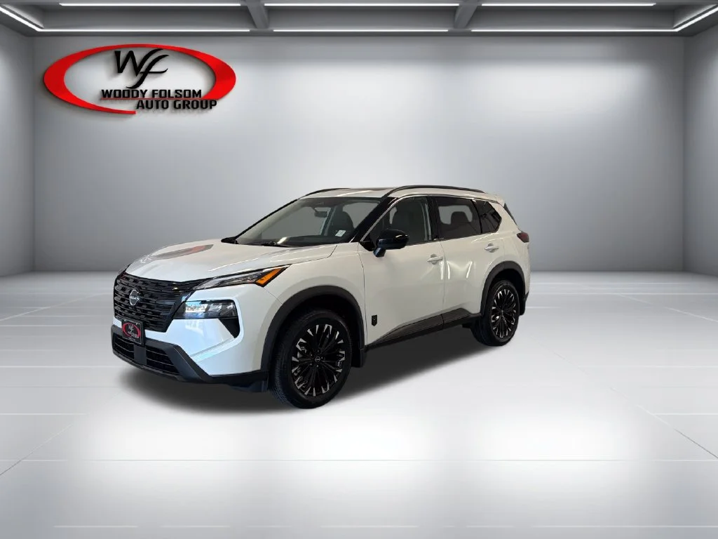 New 2027 Everest White Pearl TriCoat Nissan Dark Armor™ image 3