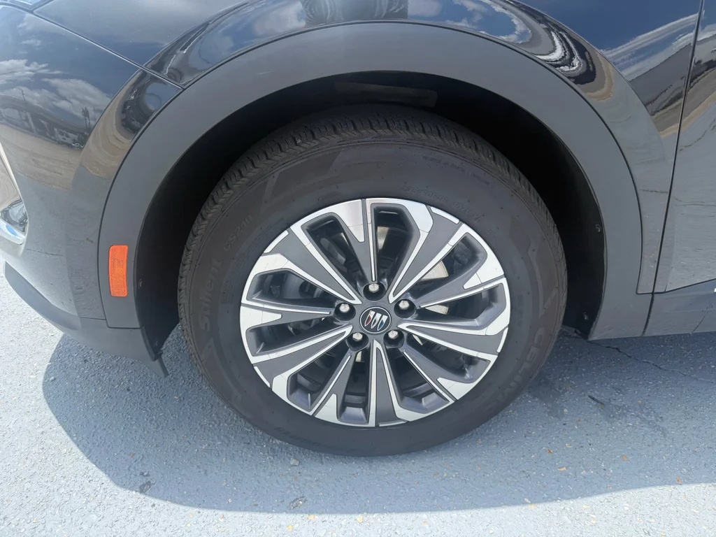 2025 Buick Envision Preferred - Photo 9