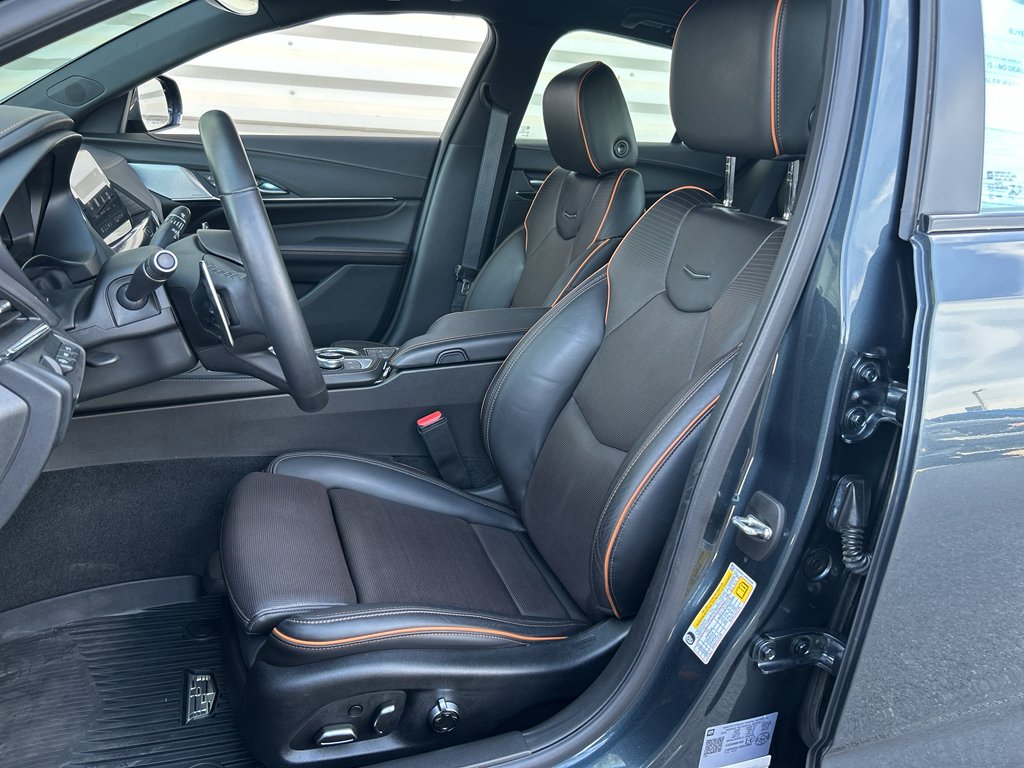 Used 2022 Shadow Metallic Cadillac V-Series image 11