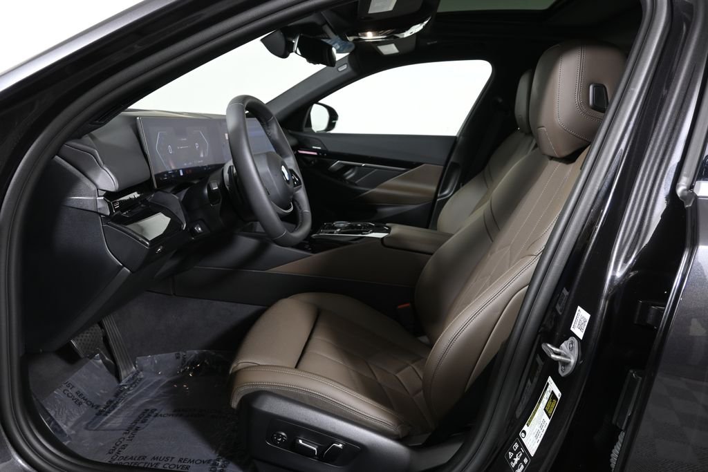Used 2026 Gray BMW 530i xDrive image 3