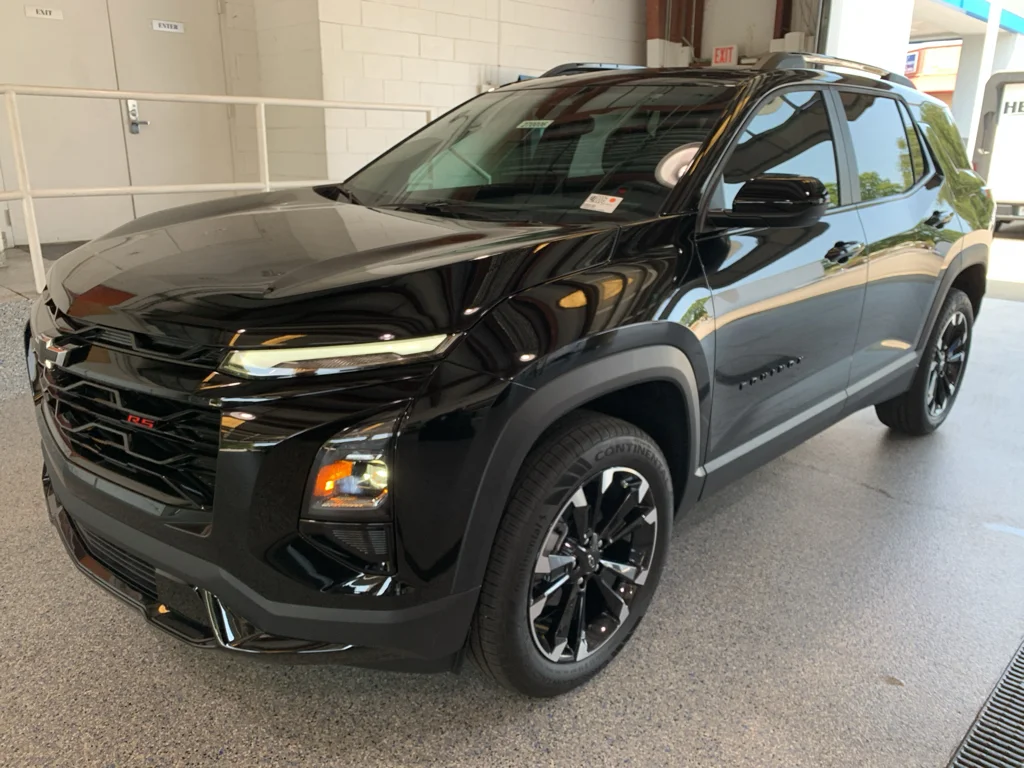 New 2027 Mosaic Black Metallic Chevrolet RS image 4