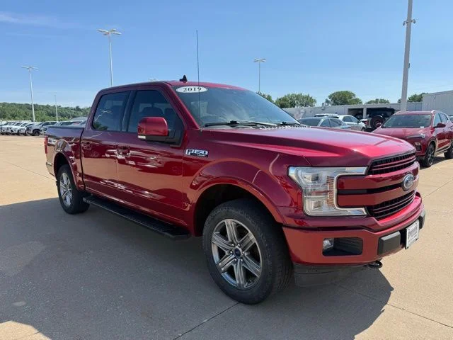 Used 2019  Ford  image 1