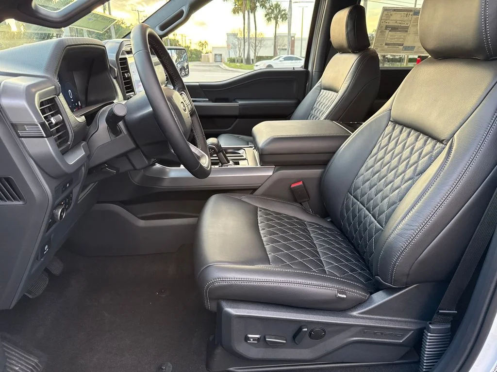 New 2025 White Ford XLT image 15