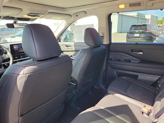 New 2026 Nissan Pathfinder Platinum